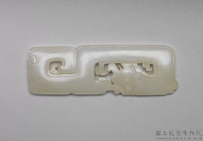 图片[2]-Jade tablet in the shape of a kui-dragon, Qing dynasty (1644-1911)-China Archive